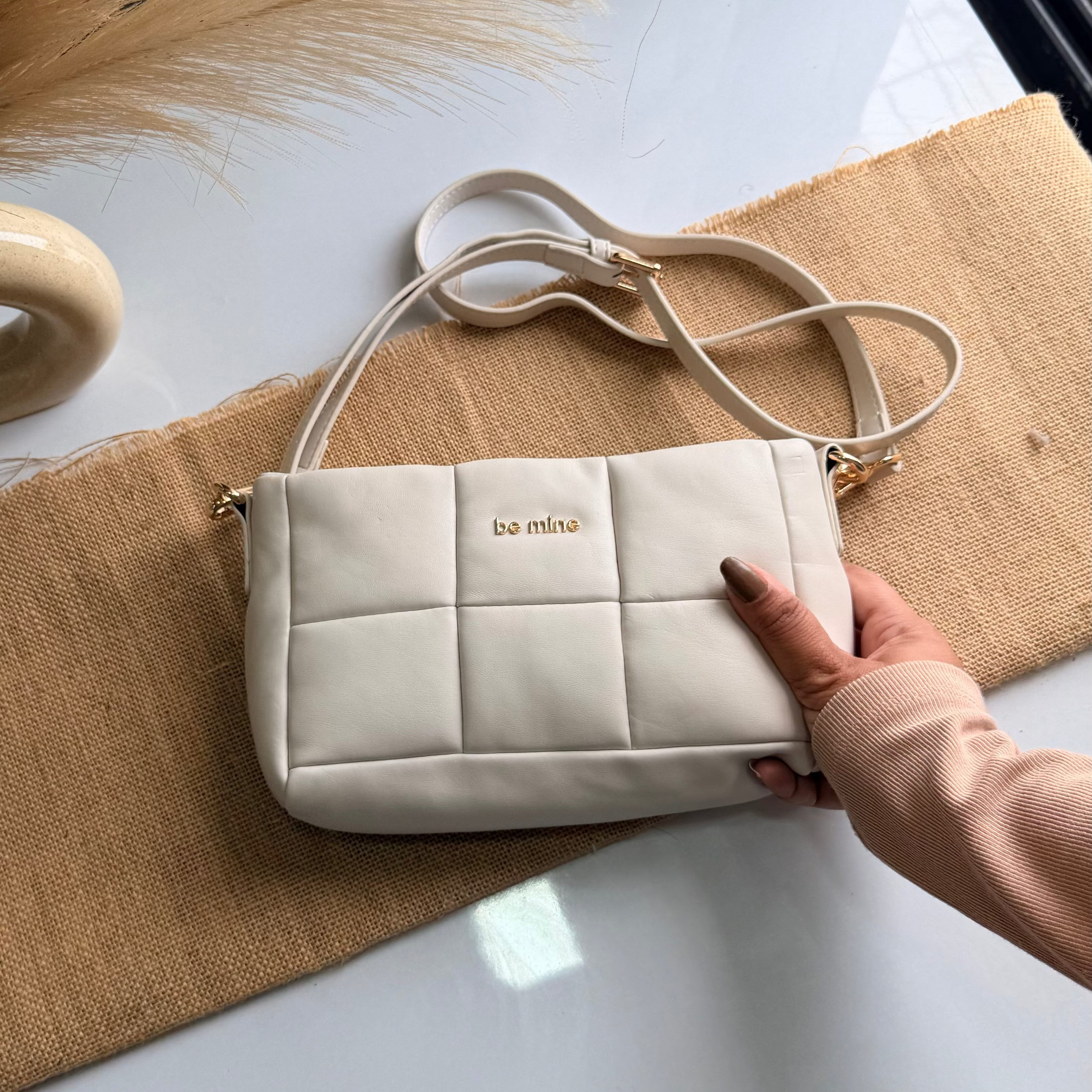 Nova Crossbody Off-White Sling